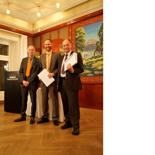 Diplomübergabe NDS Leadership