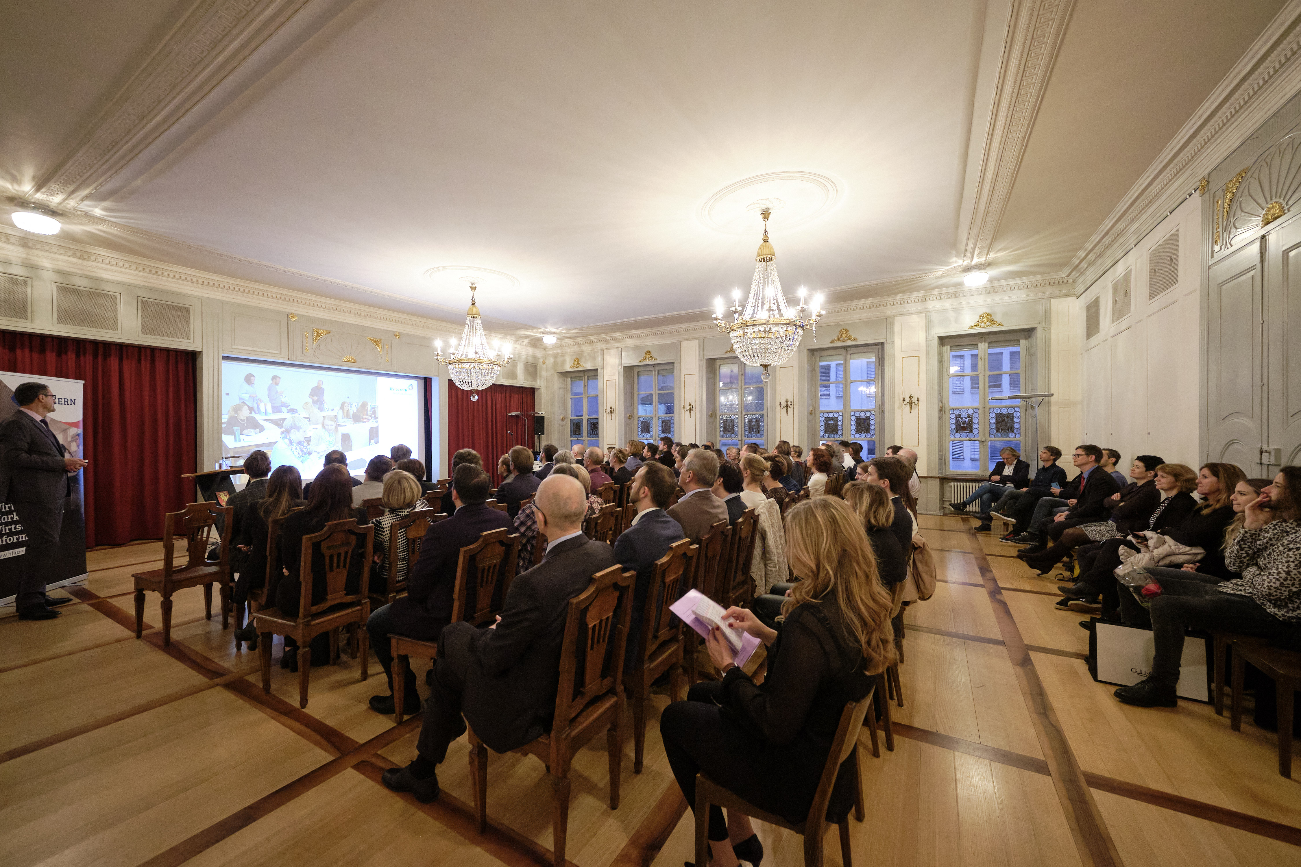 KV Luzern Berufsakademie Diplomfeier HFMK