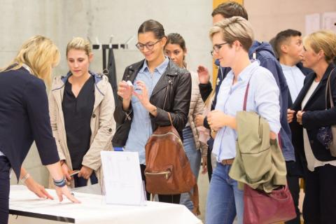 Ist Marktforschung professionelles Kaffeesatzlesen? KV Luzern Berufsakademie