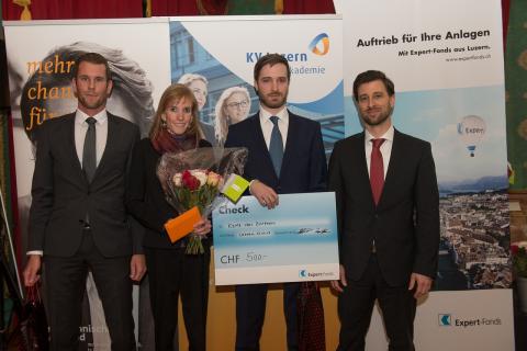 Diplome für 91 neue HFW-Führungskräfte 2017