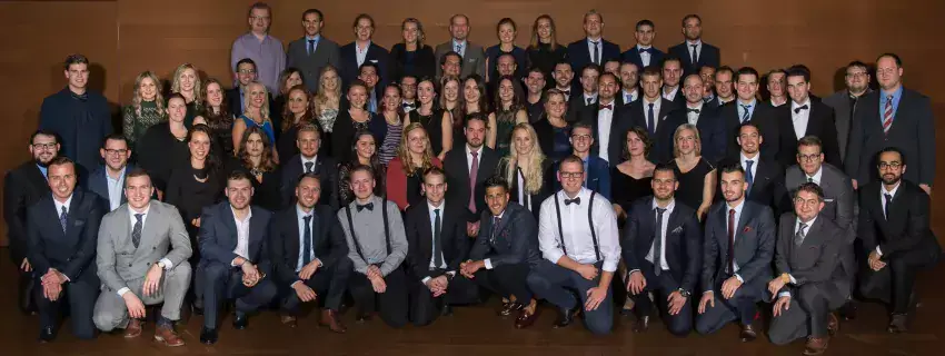 Diplome für 95 neue HFW-Führungskräfte KV Luzern Berufsakademie
